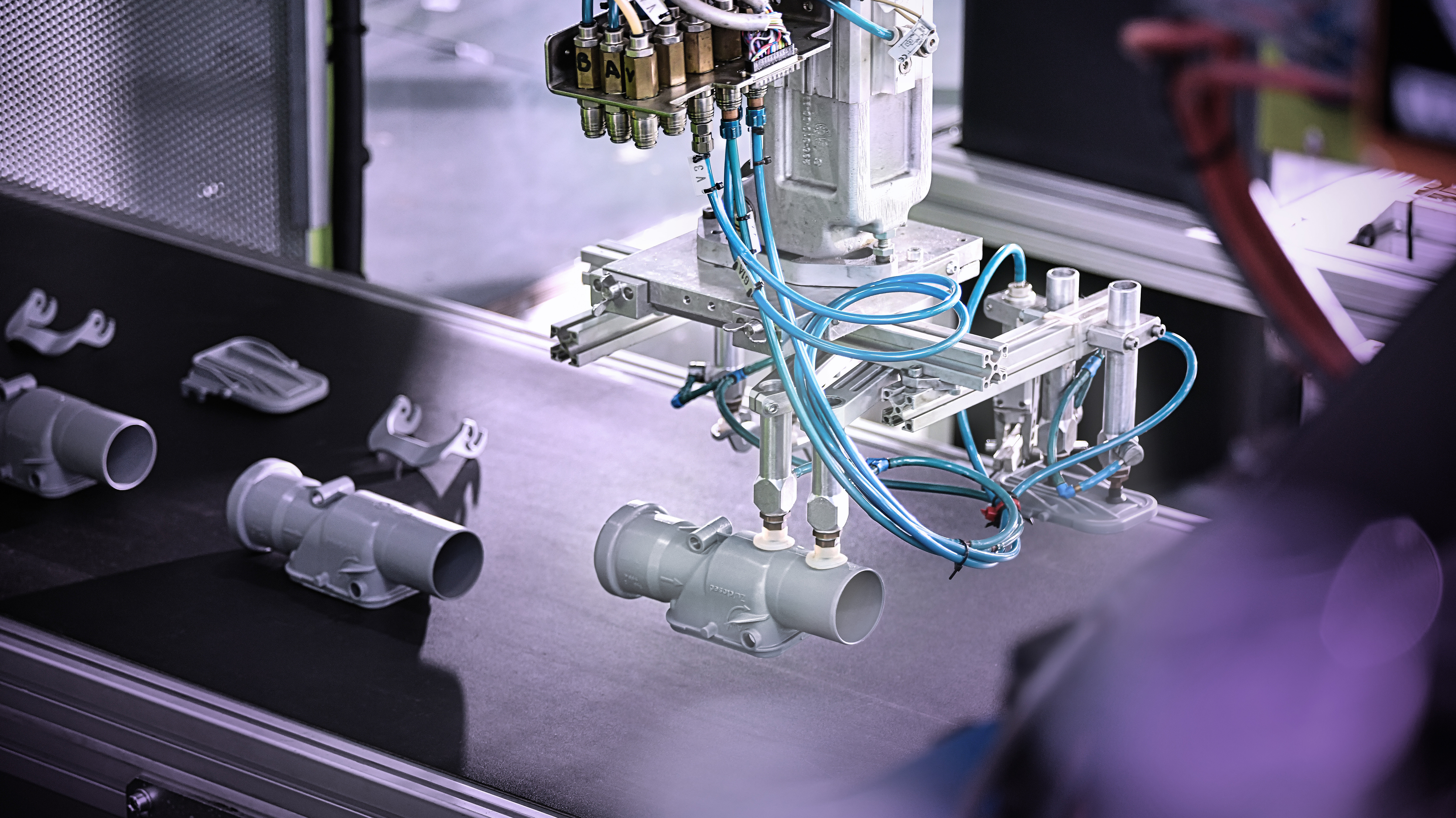 Highest manufacturing quality from small to large ranges. Highest manufacturing quality from small to large ranges.